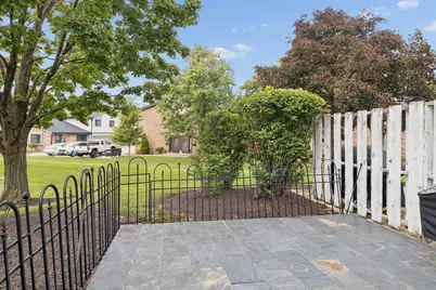 8320 Highpoint Circle #A, Darien, IL 60561 - Photo 26
