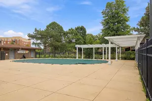 675 Grove Dr, Elk Grove Village, IL 60007 - Photo 12
