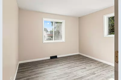 1428 Superior Street, Aurora, IL 60505 - Photo 6