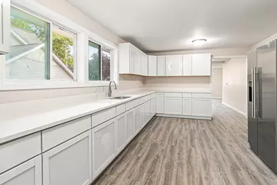 1428 Superior Street, Aurora, IL 60505 - Photo 2