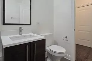 1537 N Orleans Ave, Chicago, IL 60610 - Photo 10