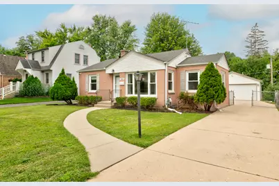 384 S Wolf Road S, Des Plaines, IL 60016 - Photo 2