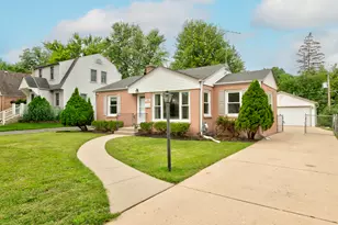 384 S Wolf Road S, Des Plaines, IL 60016 - Photo 2