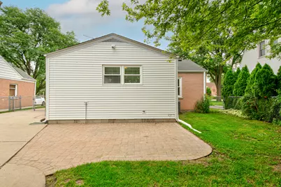 384 S Wolf Road S, Des Plaines, IL 60016 - Photo 28