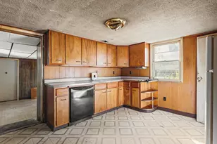 7603 Cadet Rd, Machesney Park, IL 61115 - Photo 10