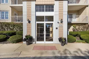 9730 Koch Ct, Orland Park, IL 60467 - Photo 2