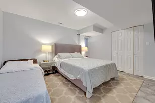 5225 W Melrose St, Chicago, IL 60641 - Photo 14