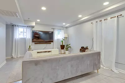 5225 W Melrose Street #1-R, Chicago, IL 60641 - Photo 6