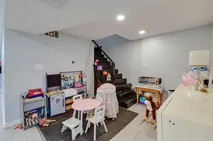 5225 W Melrose St, Chicago, IL 60641 - Photo 18