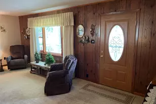 315 S Cherry St, Paxton, IL 60957 - Photo 14