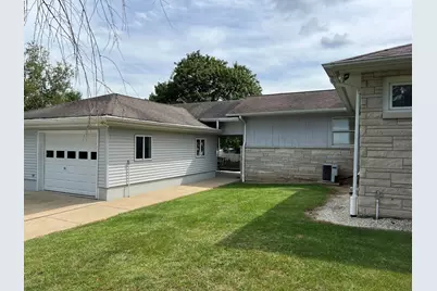 315 S Cherry Street, Paxton, IL 60957 - Photo 12