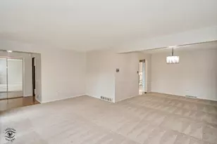 7530 Hemlock Dr, Orland Park, IL 60462 - Photo 4