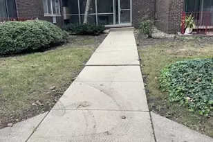 8500 Skokie Blvd, Skokie, IL 60077 - Photo 2