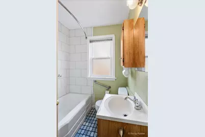 226 N Elmwood Avenue, Waukegan, IL 60085 - Photo 12