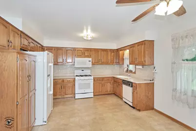 15718 Chapel Hill Road, Orland Park, IL 60462 - Photo 12