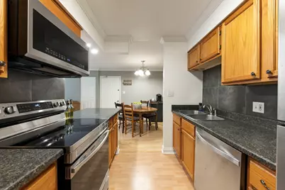1482 Stonebridge Circle #C10, Wheaton, IL 60189 - Photo 8