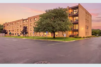 6600 S Brainard Avenue #212, Countryside, IL 60525 - Photo 2