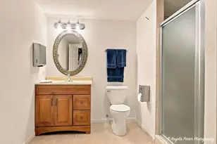 2231 Wilshire Ct, Grayslake, IL 60030 - Photo 30
