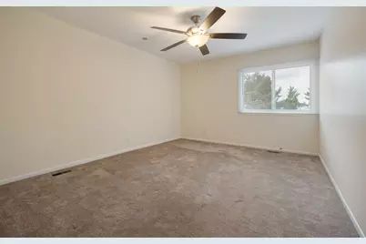 1525 Columbia Court, Elk Grove Village, IL 60007 - Photo 14