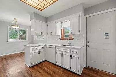 16518 Dobson Avenue, South Holland, IL 60473 - Photo 8