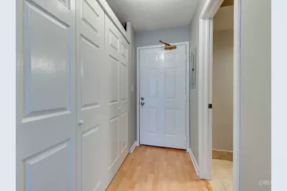 470 Fawell Boulevard #304, Glen Ellyn, IL 60137 - Photo 6