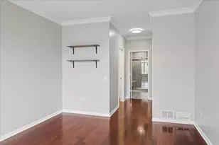 660 McHenry Rd, Wheeling, IL 60090 - Photo 10