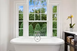 252 Myrtle St, Winnetka, IL 60093 - Photo 38
