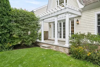 252 Myrtle Street, Winnetka, IL 60093 - Photo 12