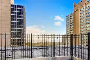 3033 N Sheridan Rd, Chicago, IL 60657 - Photo 26