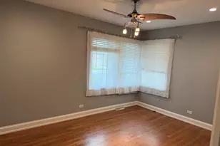 4205 N Newland Ave, Harwood Heights, IL 60706 - Photo 10