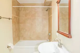 2050 W Summerdale Ave, Chicago, IL 60625 - Photo 12
