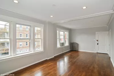 3557 W Wrightwood Avenue #1R, Chicago, IL 60647 - Photo 2