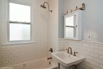 3557 W Wrightwood Avenue #1R, Chicago, IL 60647 - Photo 8