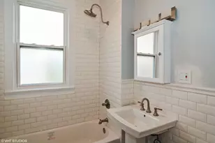 3557 W Wrightwood Ave, Chicago, IL 60647 - Photo 8