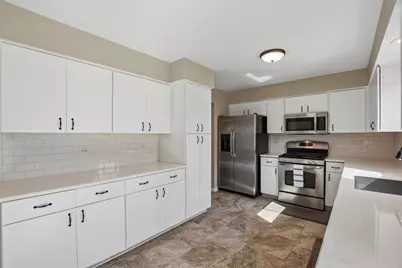 1931 Crossing Court, Naperville, IL 60540 - Photo 6