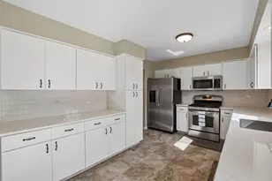 1931 Crossing Ct, Naperville, IL 60540 - Photo 6