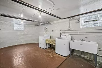 1616 W Jarvis Avenue, Chicago, IL 60626 - Photo 12