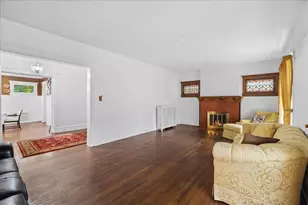 1616 W Jarvis Ave, Chicago, IL 60626 - Photo 4