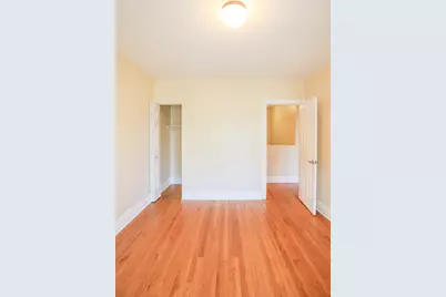 2050 W Summerdale Avenue #2D, Chicago, IL 60625 - Photo 8