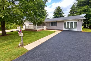 206 Jct St, Centralia, IL 62801 - Photo 2