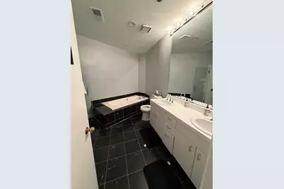 2100 N Racine Avenue #2J, Chicago, IL 60614 - Photo 12