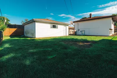 2307 Douglas Street, Joliet, IL 60435 - Photo 24