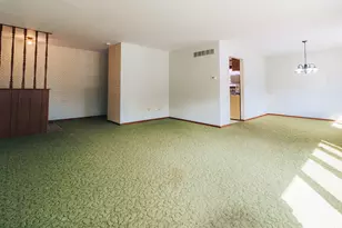 2307 Douglas St, Joliet, IL 60435 - Photo 4
