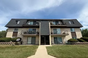 11127 S 84th Ave, Palos Hills, IL 60465 - Photo 1