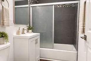 1616 W 18th Pl, Chicago, IL 60608 - Photo 6