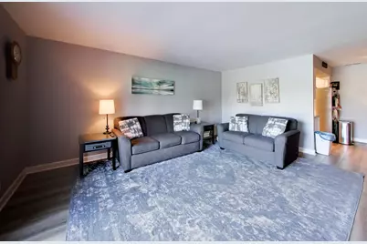6700 S Brainard Avenue #101, Countryside, IL 60525 - Photo 8