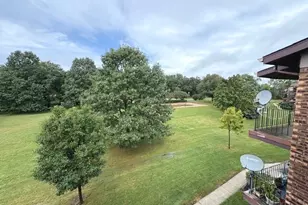 2556 Waterbury Dr, Woodridge, IL 60517 - Photo 20