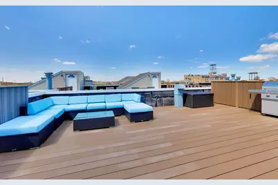 1353 W Grand Avenue #2, Chicago, IL 60642 - Photo 14