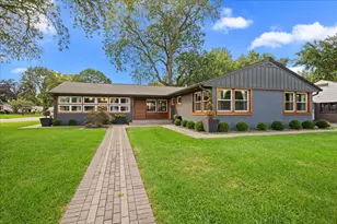 1720 Garfield Ave, Aurora, IL 60506 - Photo 1