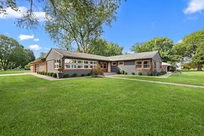 1720 Garfield Avenue, Aurora, IL 60506 - Photo 2